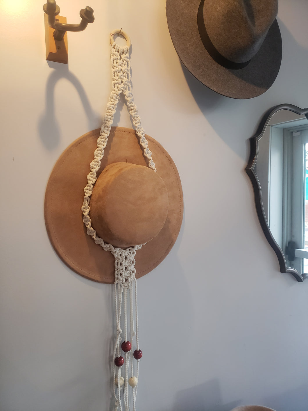 Amy D Single Hat Hanger - White