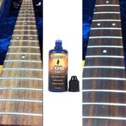 Load image into Gallery viewer, Music Nomad Fretboard F-ONE Oil Cleaner &amp; Conditioner - 2 oz.