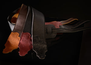 Franklin Tooled Glove Leather Guitar Strap - Black/Red
